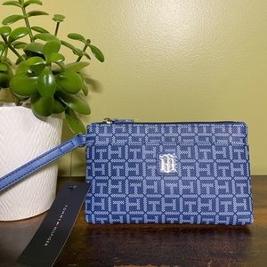 Tommy Hilfiger Wristlet NWT